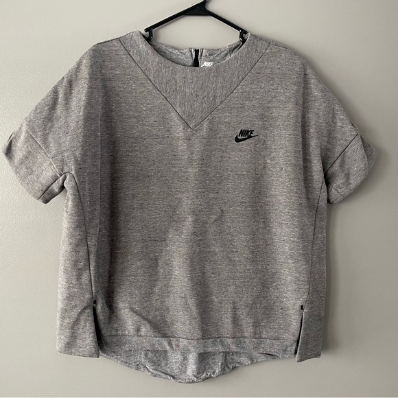 Nike Sweatshirt Tee NWOT - Picture 1 of 5